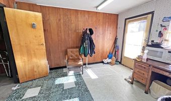 195 S Elm St, Blackfoot, ID 83221