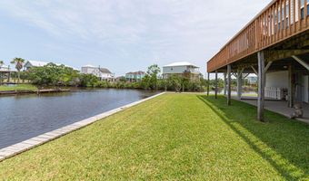 11088 Tahiti St, Bay St. Louis, MS 39520