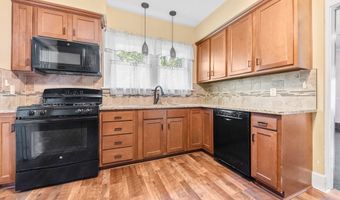 1447 S Arch Ave, Alliance, OH 44601