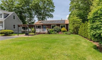 12 Twin Leaf Trl, Narragansett, RI 02874