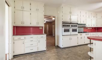 1402 W 12th St, Alma, GA 31510
