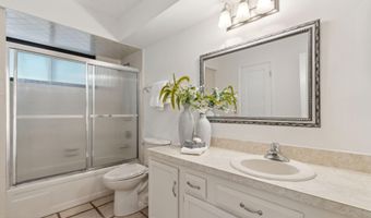 2058 BEACH Ave, Atlantic Beach, FL 32233