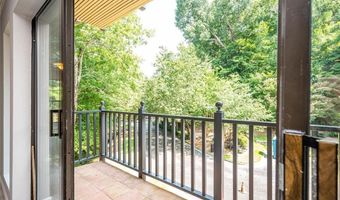 26202 Plantation Dr NE 202, Atlanta, GA 30324