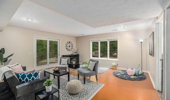 240 Pettis Ave NE, Ada, MI 49301