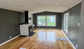 751 Washington St 22, Auburn, MA 01501