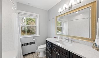 4820 LINNEAN Ave NW, Washington, DC 20008