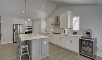 7834 W Timber Creek Dr, Alexandria, KY 41001