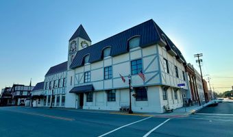 1 S Main St, Batesville, IN 47006