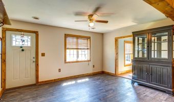 121 White Pine Rd, Beattyville, KY 41311