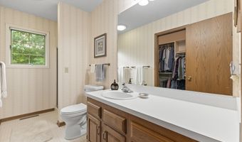2207 Buchanan Dr, Ames, IA 50010