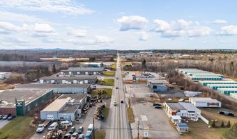 1567 Hammond St, Bangor, ME 04401