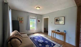 98 Bayview St, Belfast, ME 04915