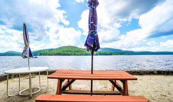 536 E Shore Dr, Adirondack, NY 12808