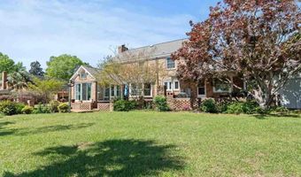 716 Lakeshore Dr, Bennettsville, SC 29512