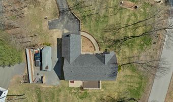 22 Fairway Dr, Ashland, NH 03217