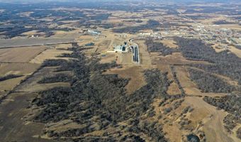 652 Nd St, Albia, IA 52531