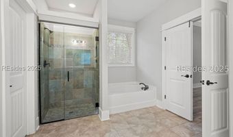 5 Nandina Ct, Bluffton, SC 29910