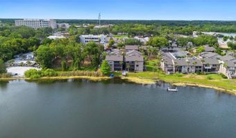 652 LAKE VILLAS Dr D, Altamonte Springs, FL 32701