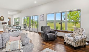 11830 Farm Road 1195, Aurora, MO 65605