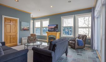 3 Wayman Ln, Bar Harbor, ME 04609