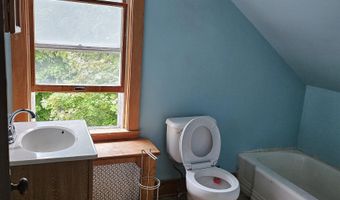 41 Jasper St, Berlin, NH 03570
