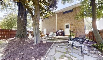 293 Burroughs Dr, Amherst, NY 14226