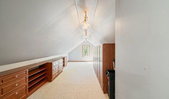 225 Bethmour Rd, Bethany, CT 06524