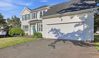 46 Dundee Dr, Cheshire, CT 06410