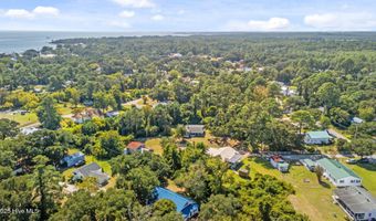 376 Shell Rd, Atlantic, NC 28511