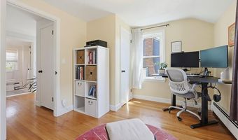 100 Hope St, East Providence, RI 02916