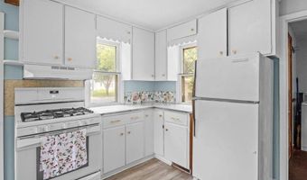 2114 5th Ave NE, Austin, MN 55912