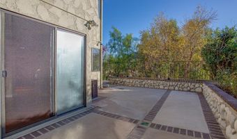 29712 Strawberry Hill Dr, Agoura Hills, CA 91301