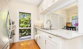 811 Maluniu Ave, Kailua, HI 96734