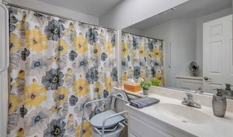 19119 Palo Verde Dr, Apple Valley, CA 92308