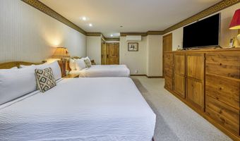 311 Offerson Rd 121, Beaver Creek, CO 81620