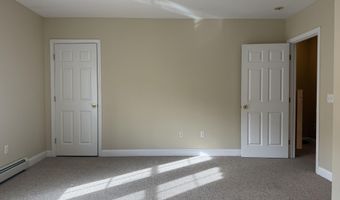 1434 Ohio St, Bangor, ME 04401