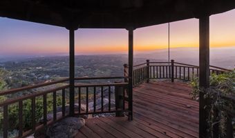 3365 Red Mountain Heights Dr, Fallbrook, CA 92028
