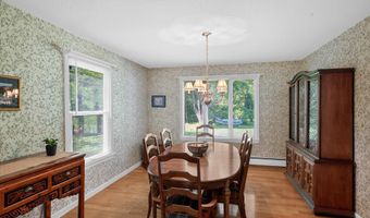 5 Shingle Mill Dr, Canton, CT 06019