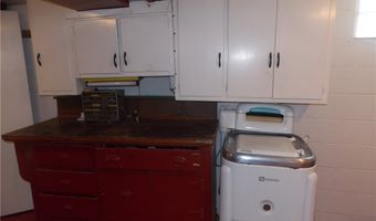 2654 Lenz Ave, Ambridge, PA 15003