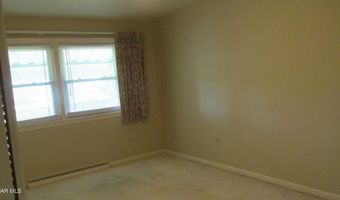 100 Lynndale Rd, Altoona, PA 16602