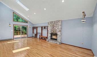 114 Claremont Dr, Albrightsville, PA 18210
