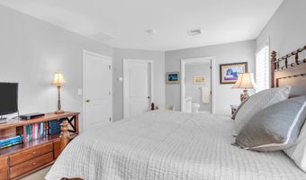22 Woodland Ave, Manasquan, NJ 08736