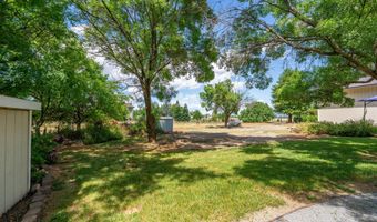 6766 Drake Dr, Anderson, CA 96007
