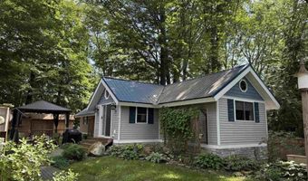 15 Lynwood Dr, Brattleboro, VT 05301