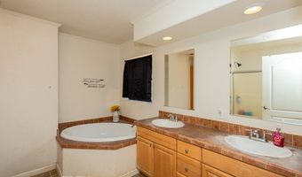 25 ARROWHEAD Rd, Artesia, NM 88210