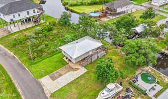 11334 Texas St, Bay St. Louis, MS 39520