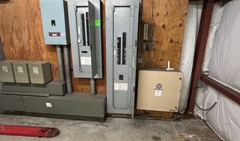 200 N BASSETT St, Clayton, DE 19938