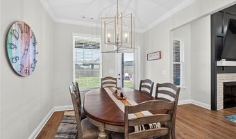 2030 Larry Ln, Bentonville, AR 72713