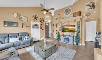 1613 Poplar St, Anthony, TX 79821