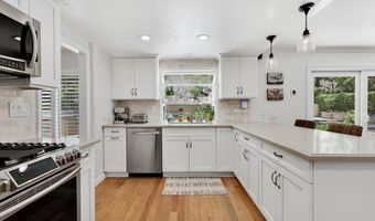 5792 Carell Ave, Agoura Hills, CA 91301